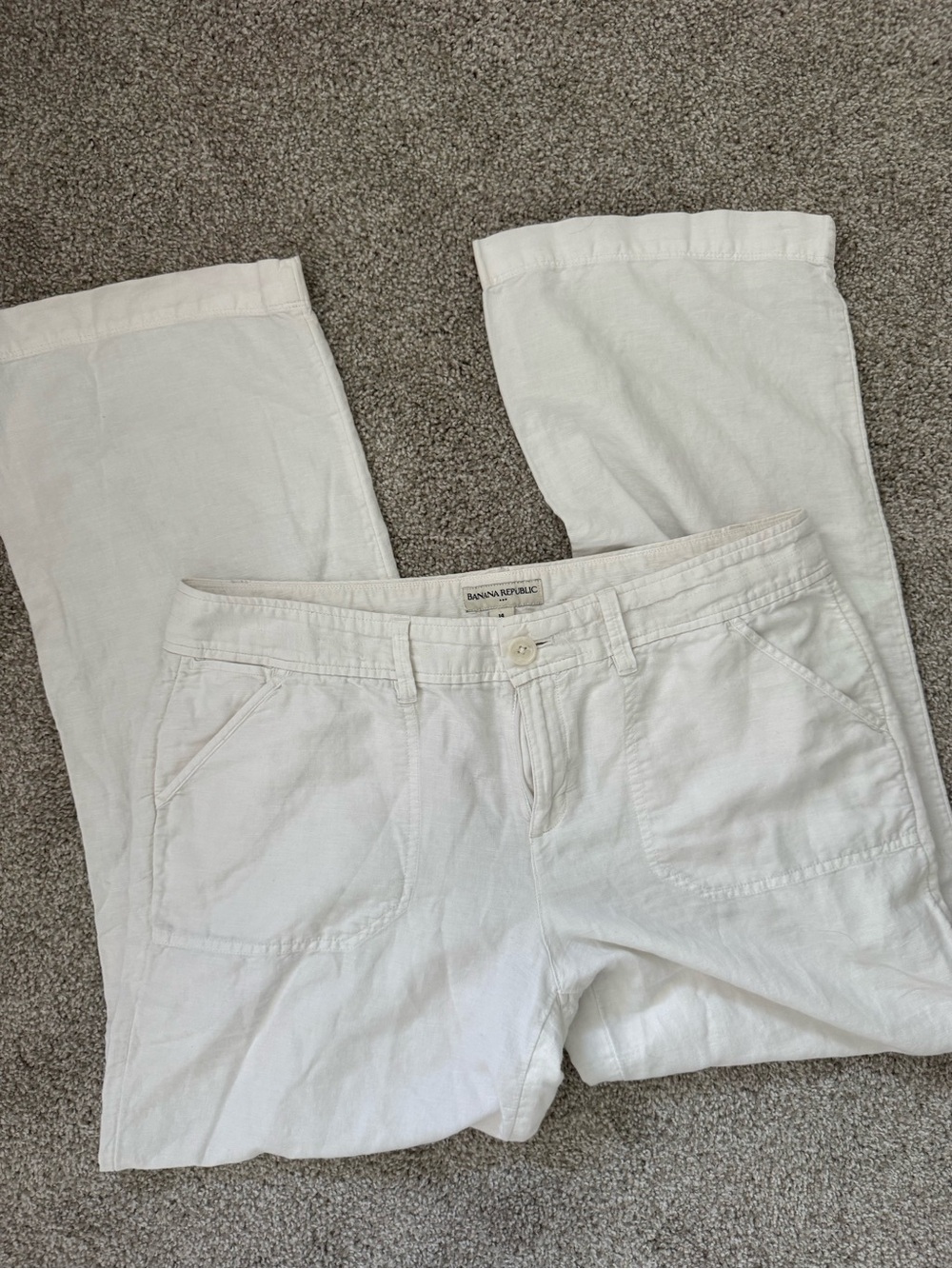 Banana Republic Straight Leg Pants in White Size 14 Like New